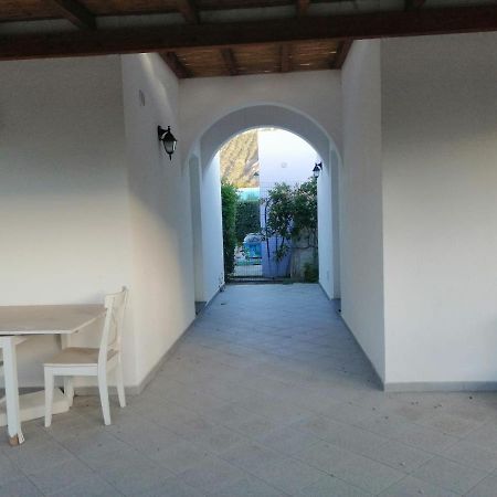 Residence I Pagghiari Bungalow Вулкано Екстериор снимка