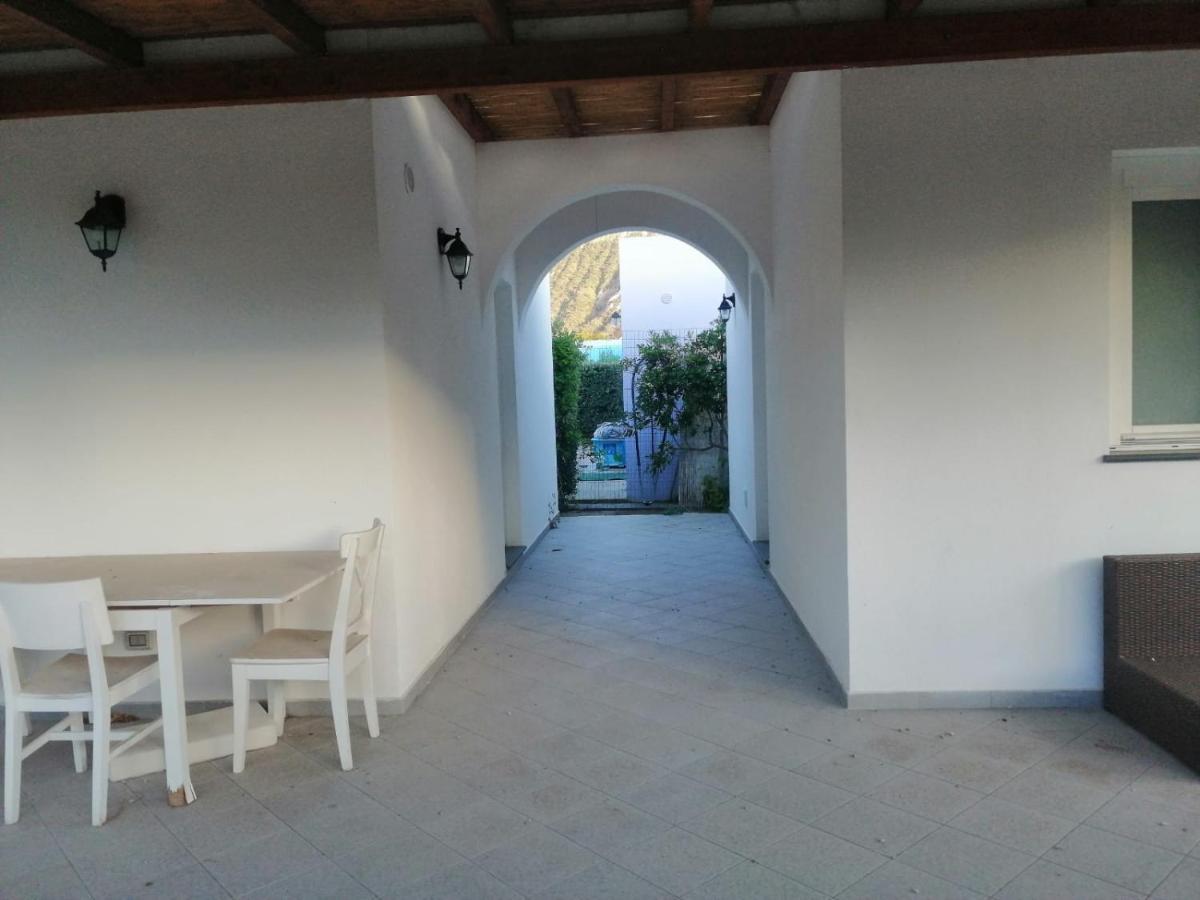 Residence I Pagghiari Bungalow Вулкано Екстериор снимка