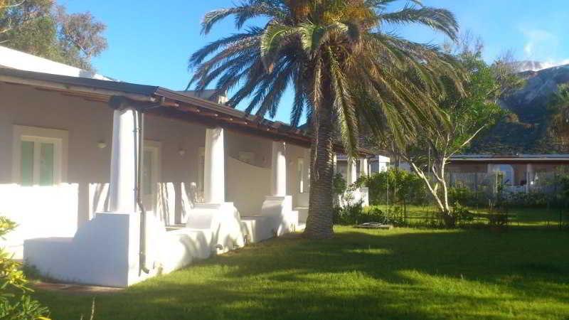 Residence I Pagghiari Bungalow Вулкано Екстериор снимка